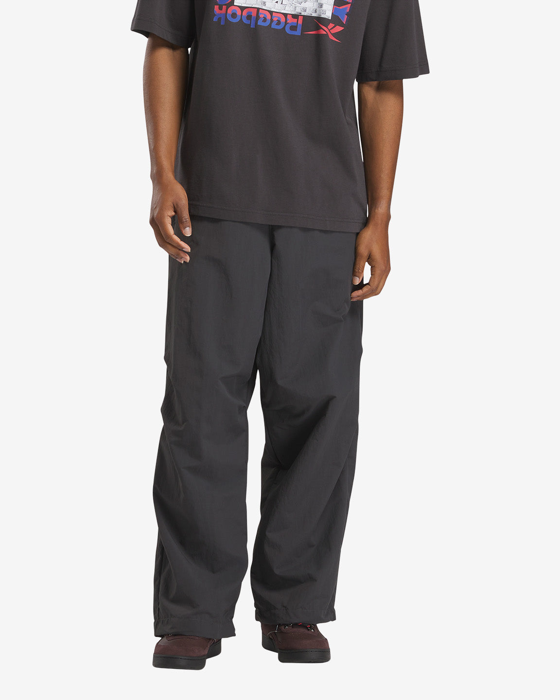 REEBOK x OBEY TRACK PANT WASHED BLACK (zoomed)