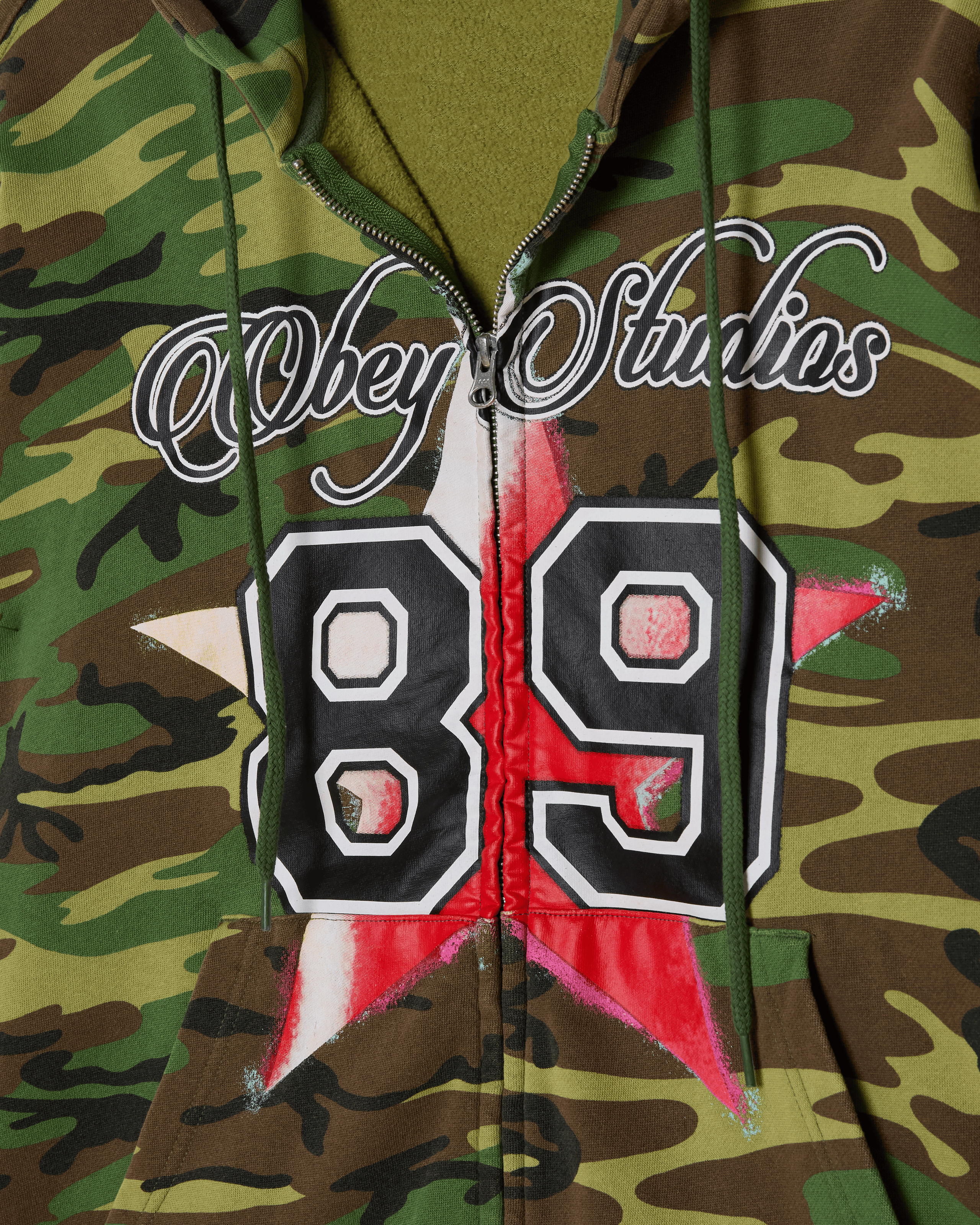 obey-varsity-zip-hood-dusty-camo (zoomed)