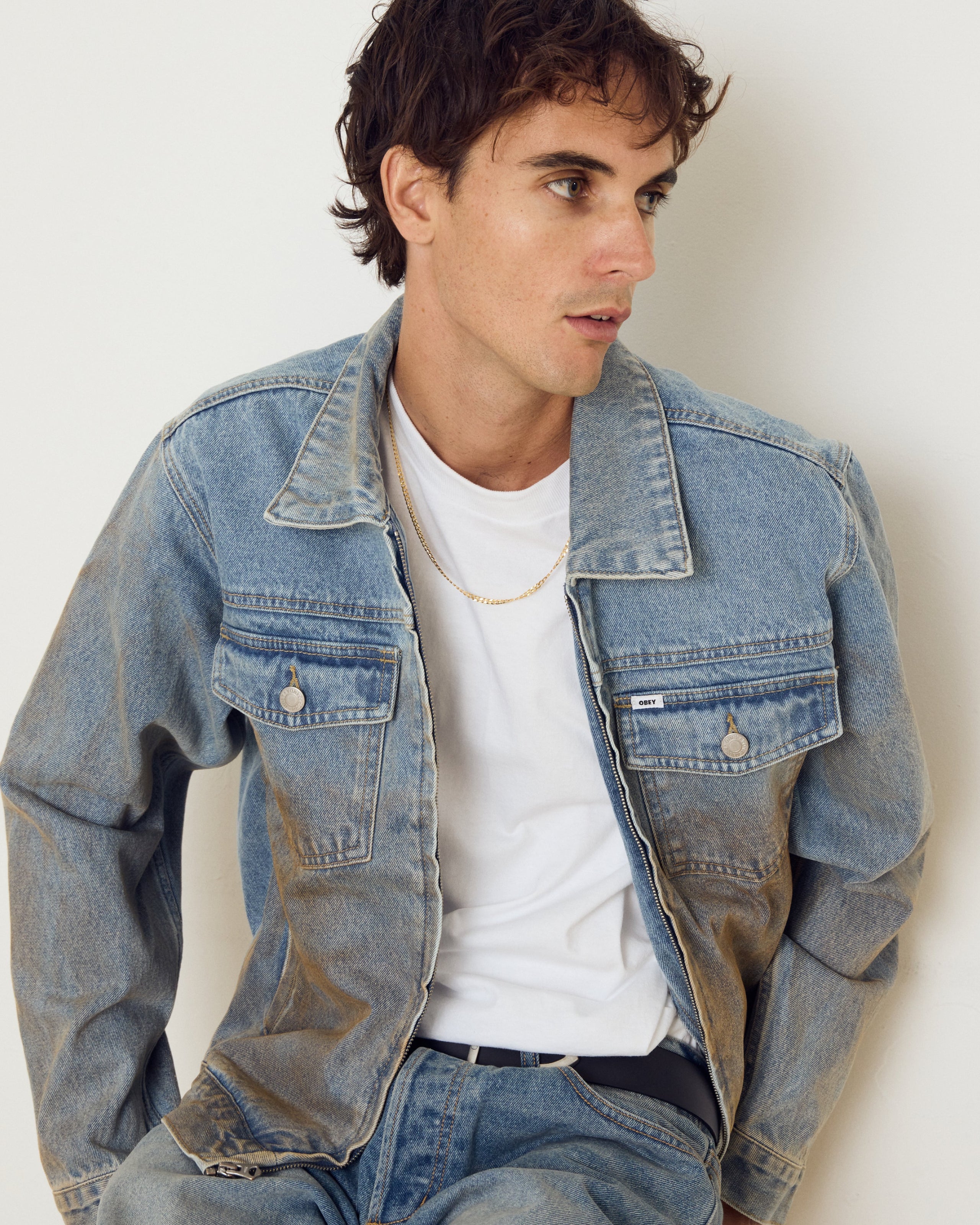 obey-base-trucker-jacket-heavy-vintage-light-indigo (zoomed)