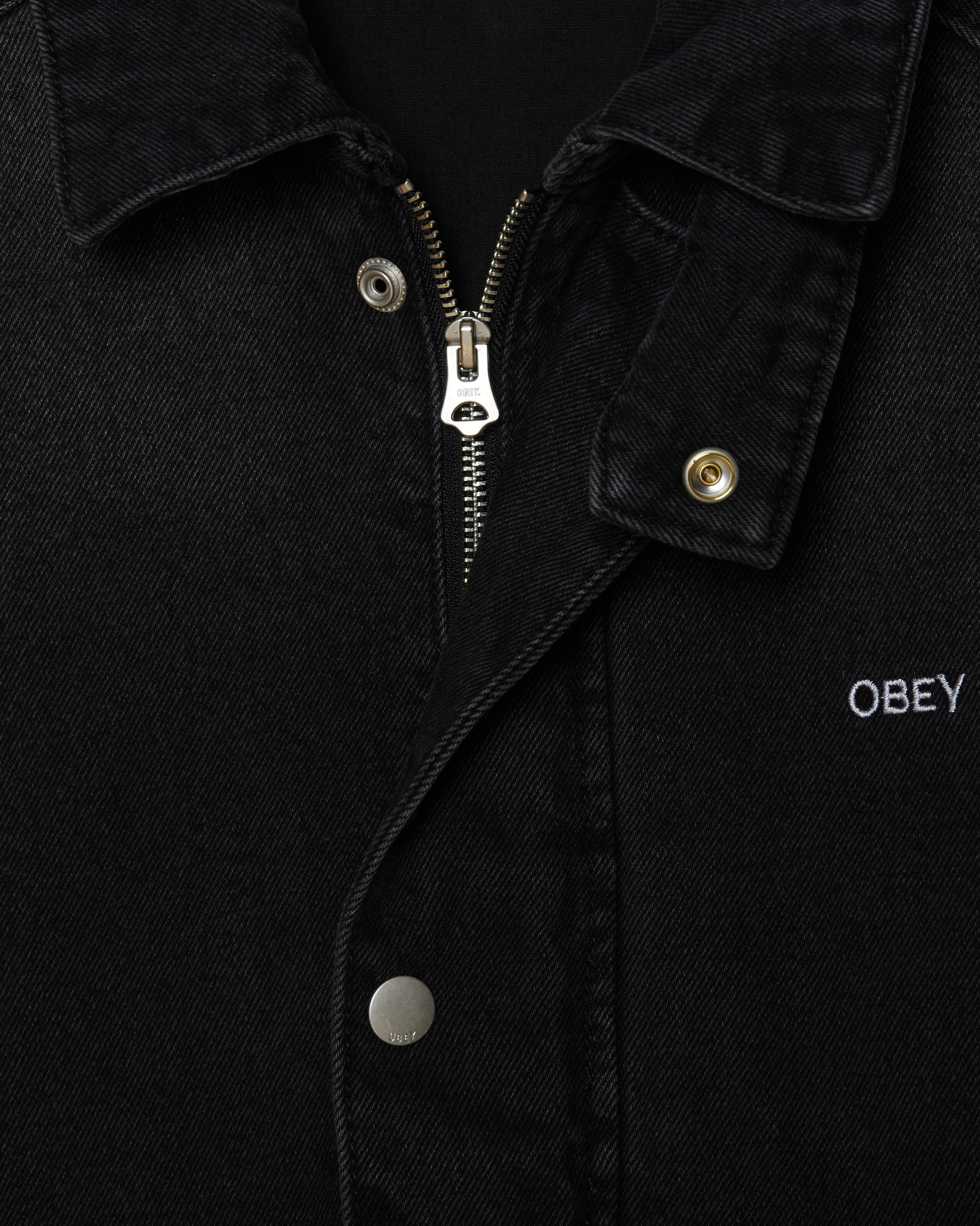 obey-caden-denim-work-jacket-heavy-vintage-black (zoomed)