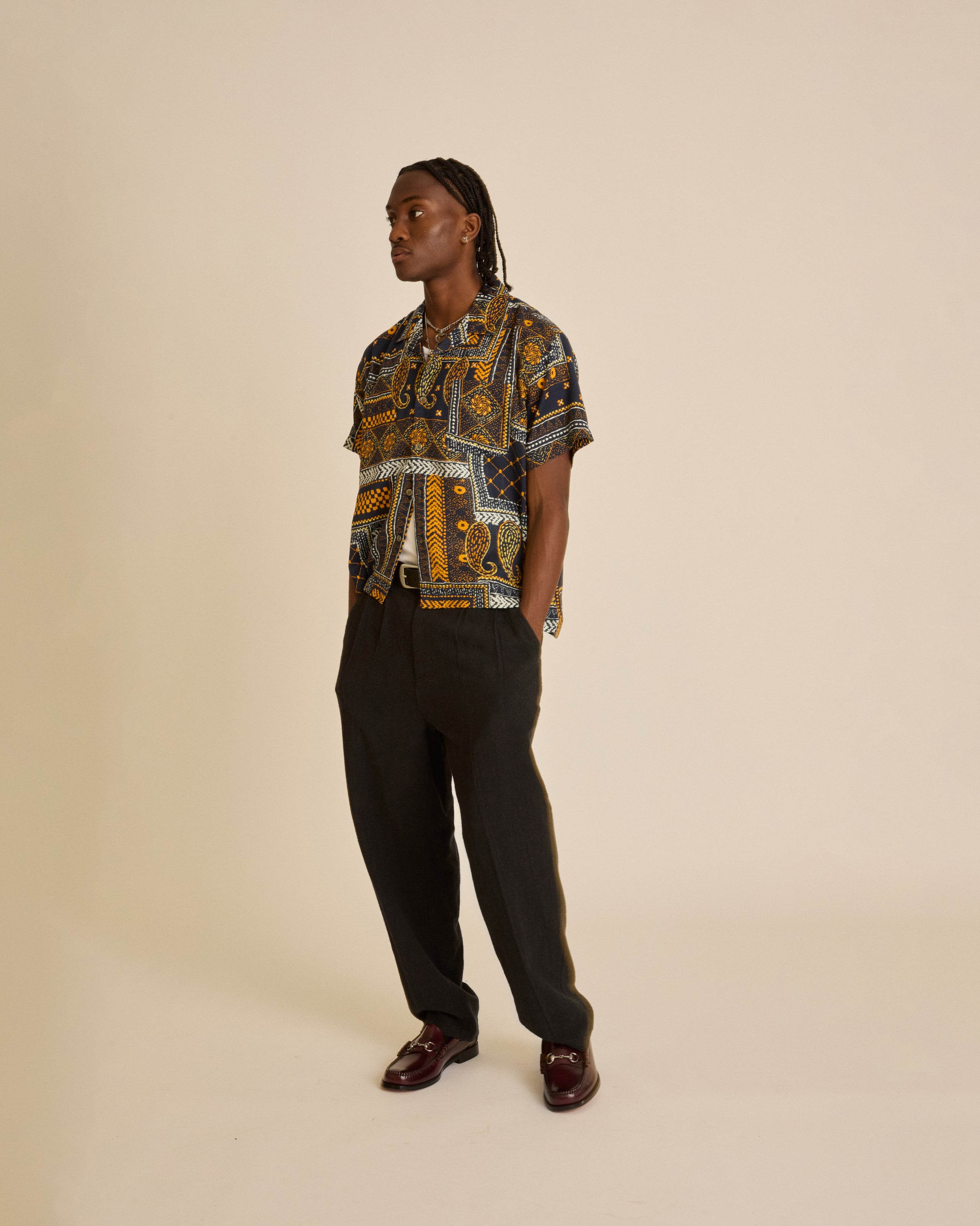 DIGITAL BLACK (zoomed)