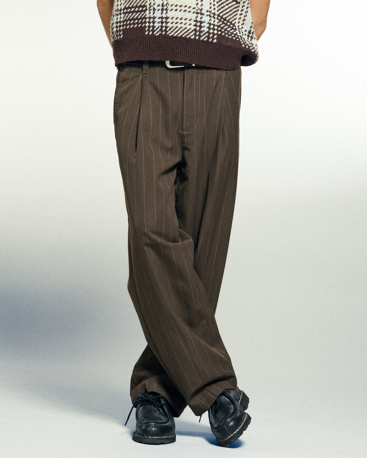 DEAN STRIPE PLEATED PANT