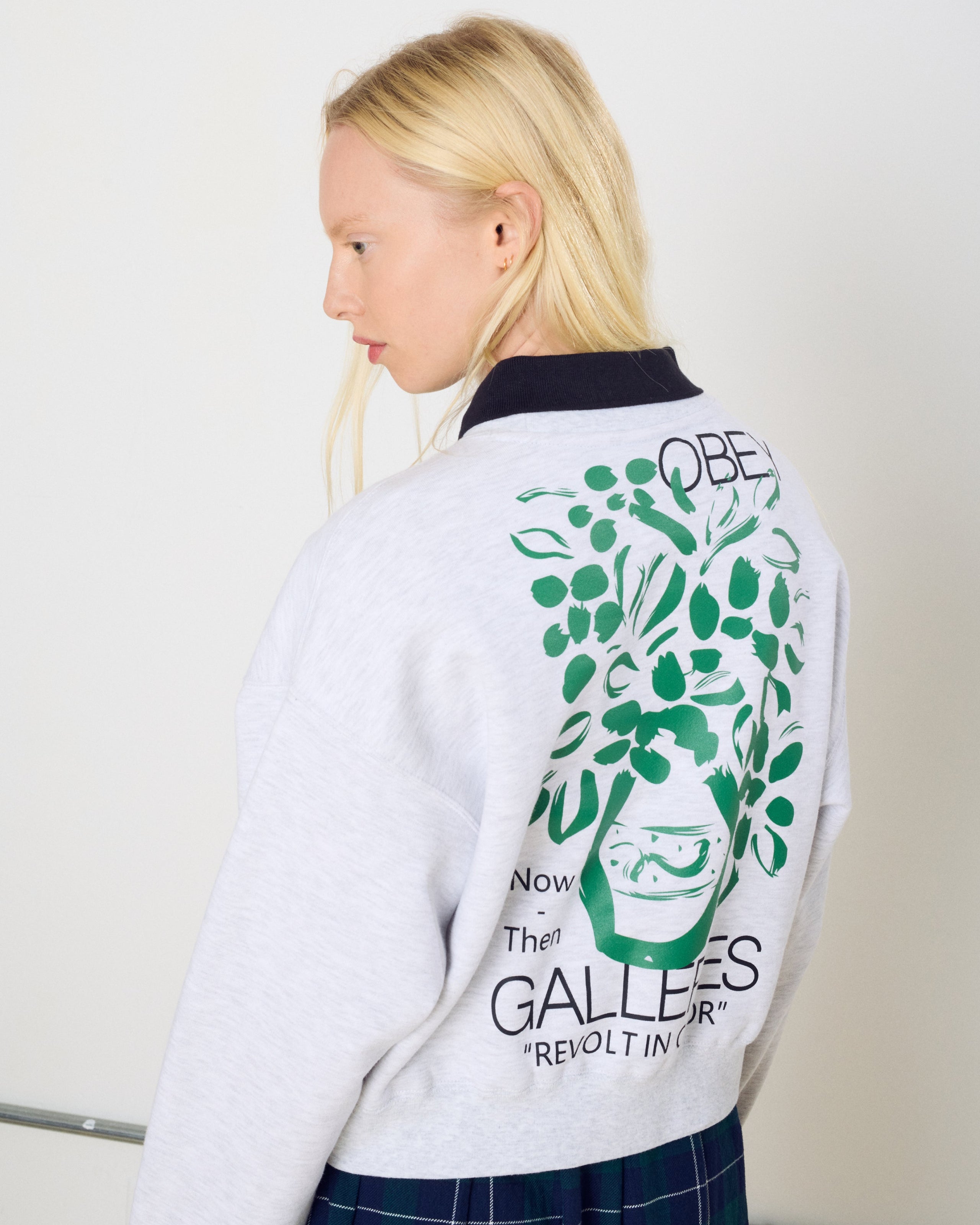 obey-galleries-cropped-crewneck-ash-heather-grey (zoomed)