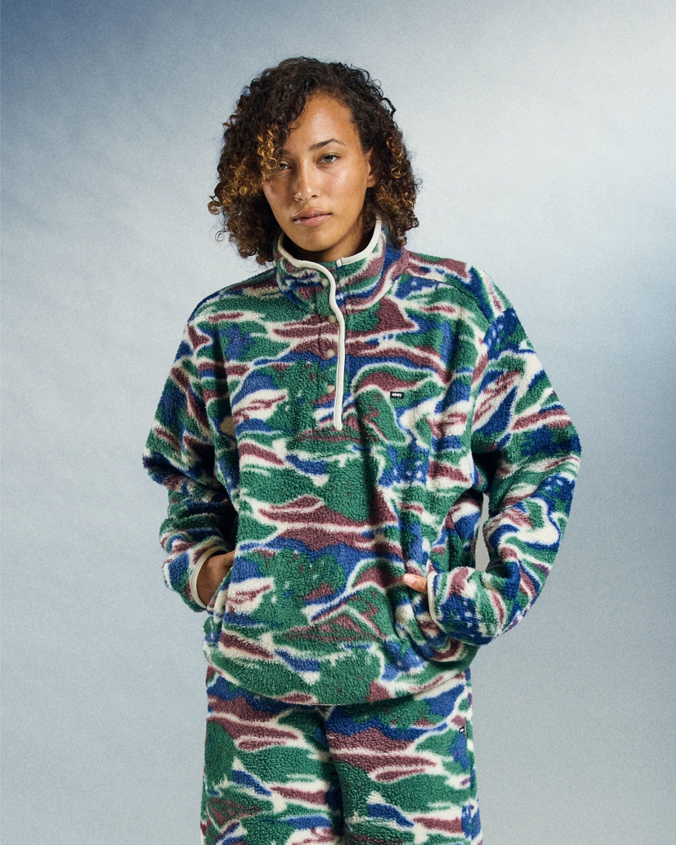 obey-pastures-mock-neck-pullover-green-multi (zoomed)