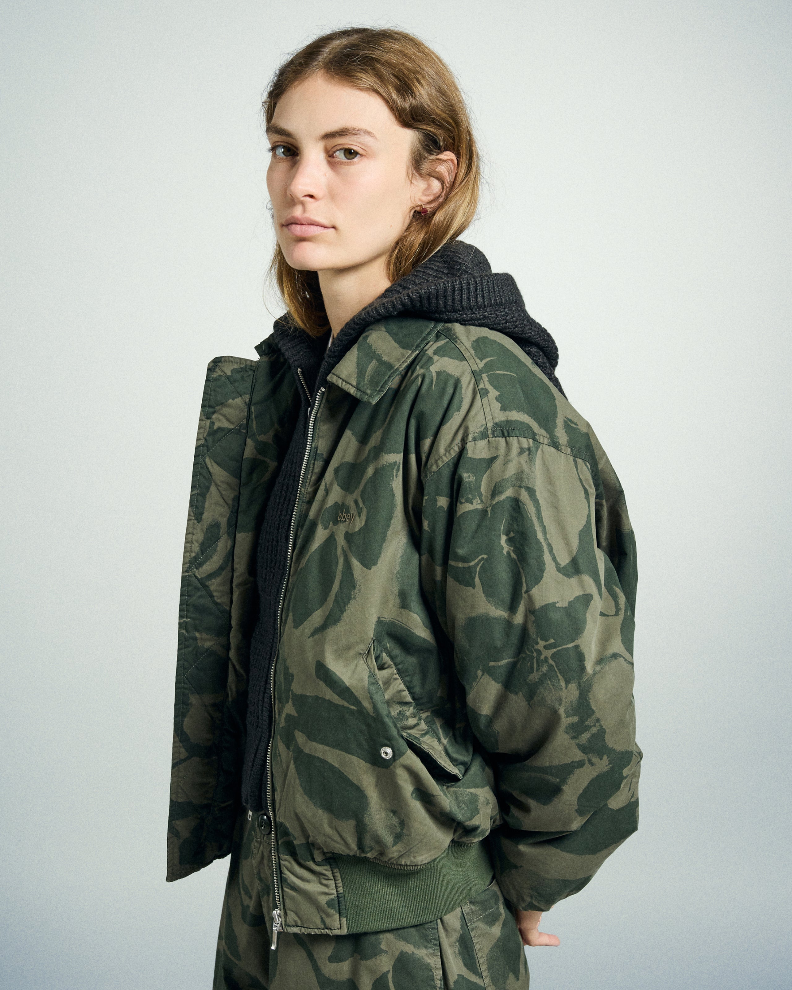 FLORIEN BOMBER (zoomed)