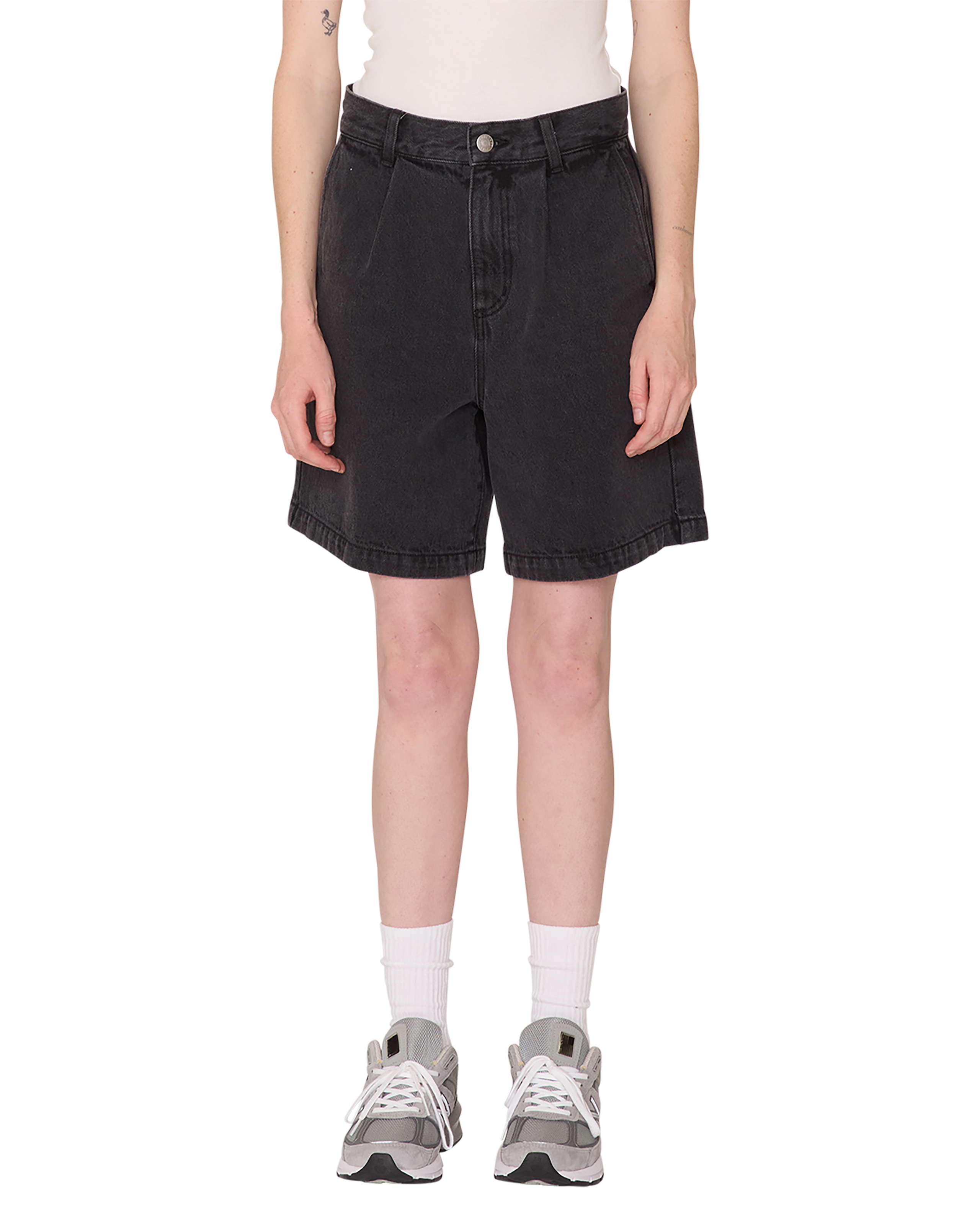 obey eli ii denim pleated short black ash (zoomed)