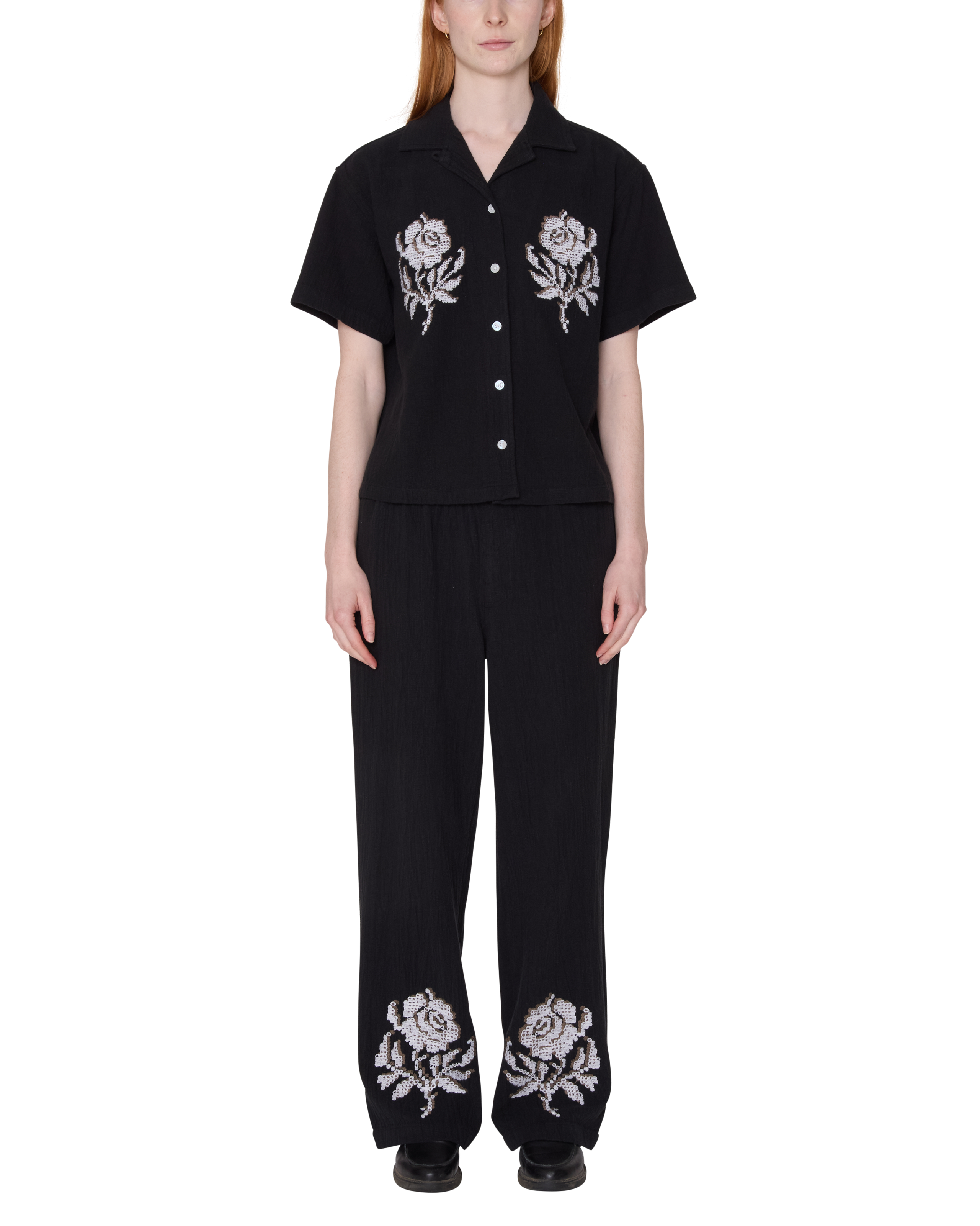 obey-roses-embellished-ss-shirt-off-black (zoomed)