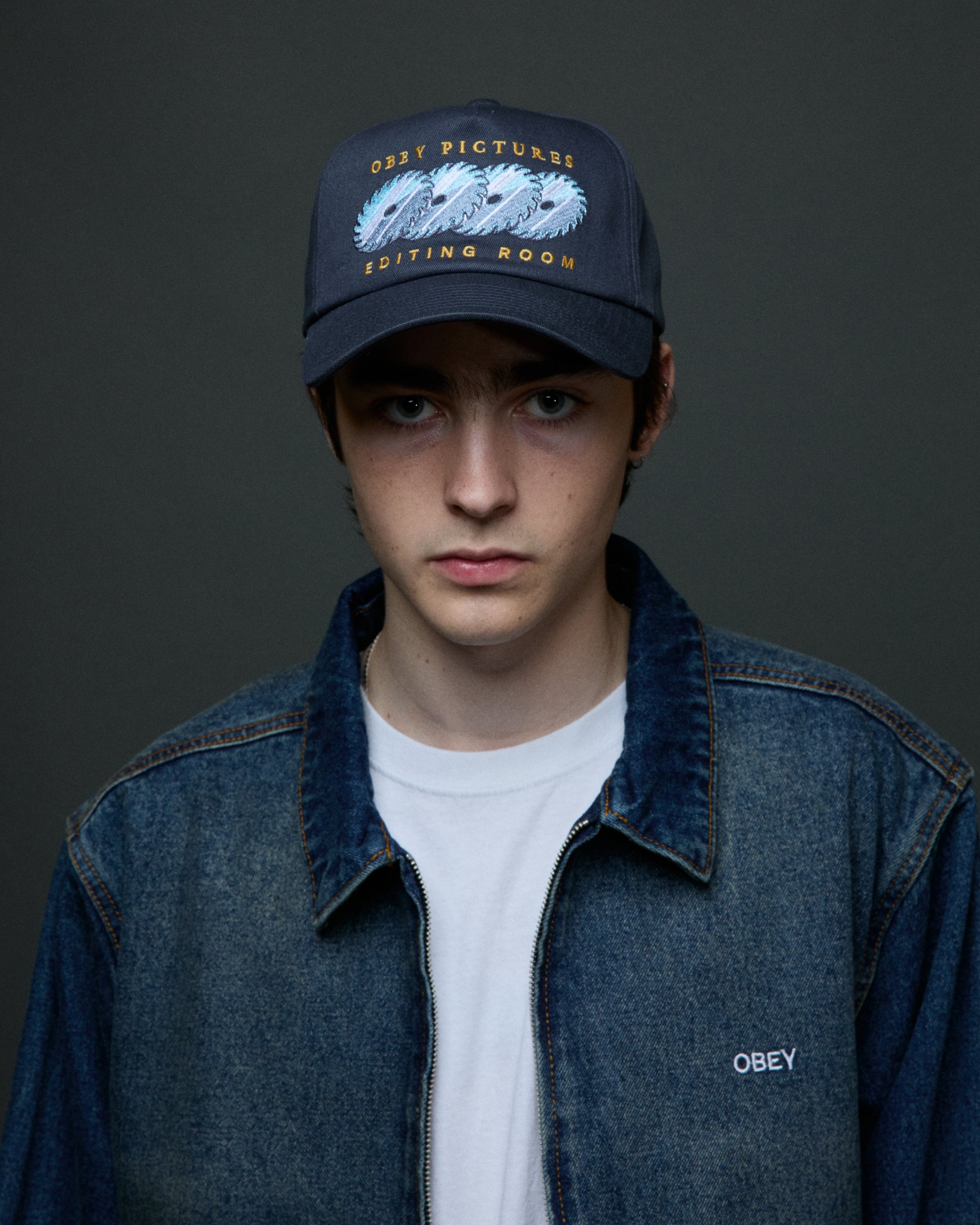obey-pictures-5-panel-snapback-navy (zoomed)