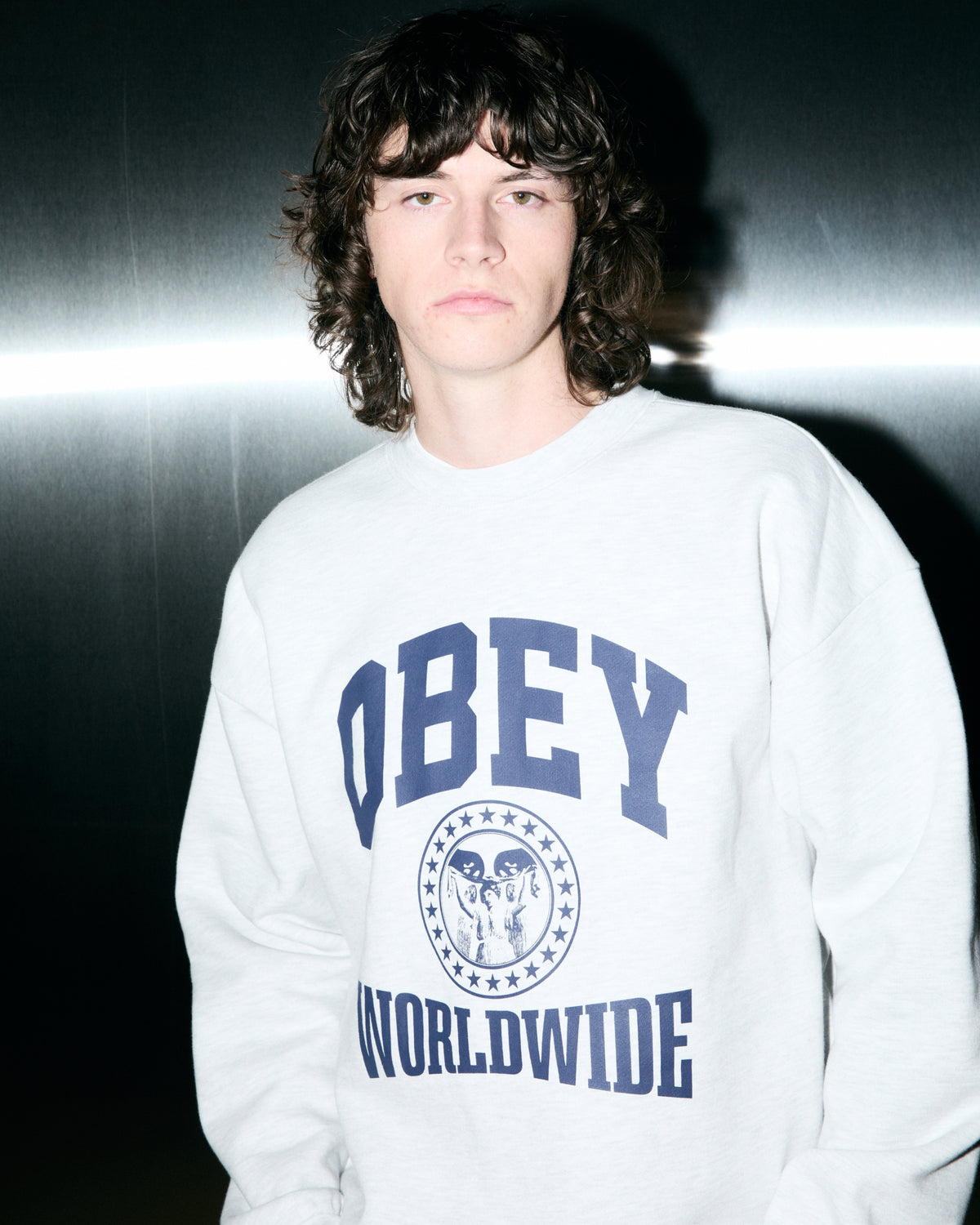 WORLDWIDE UNI CREWNECK (zoomed)