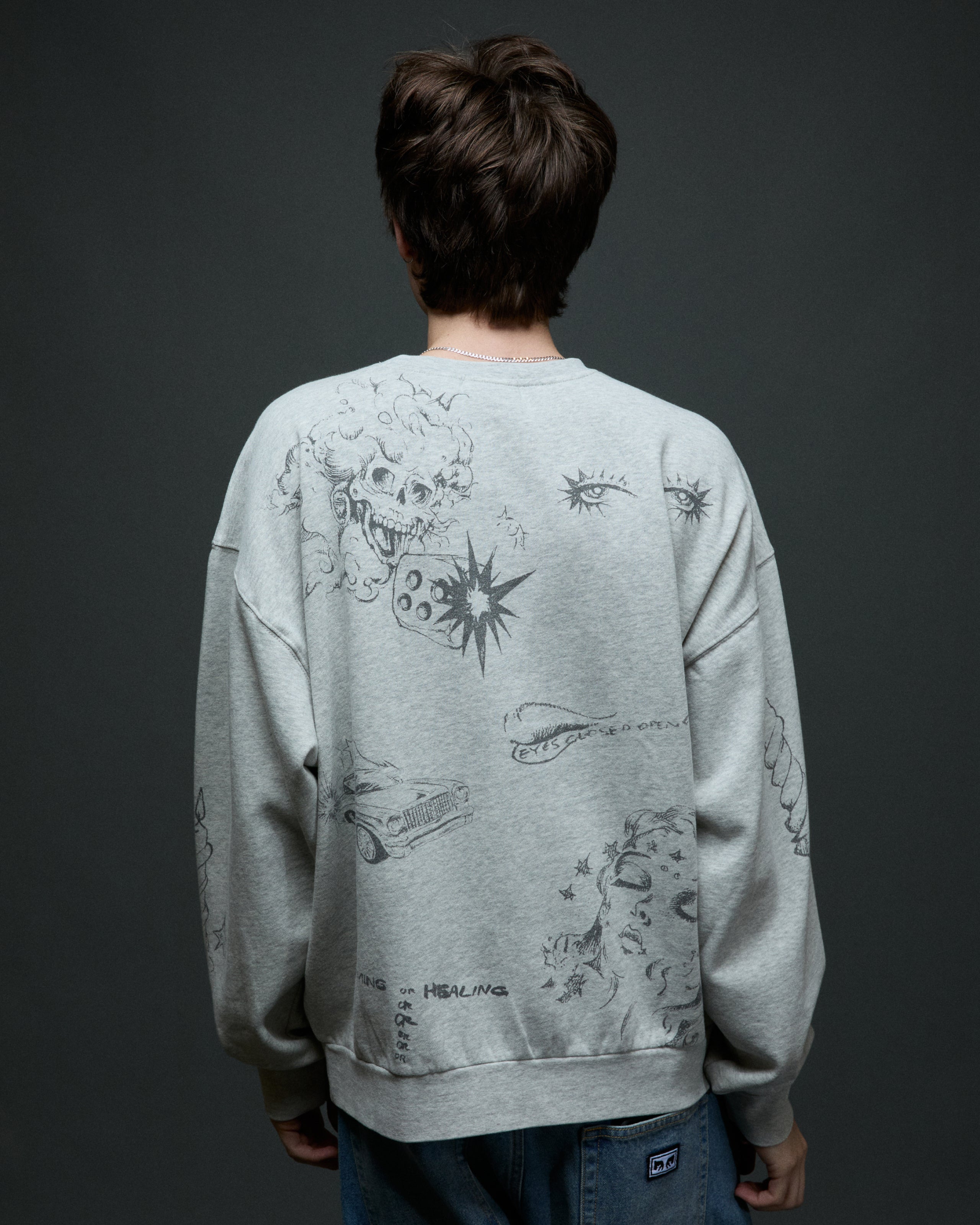 obey-dreams-crewneck-dusty-ash-grey (zoomed)