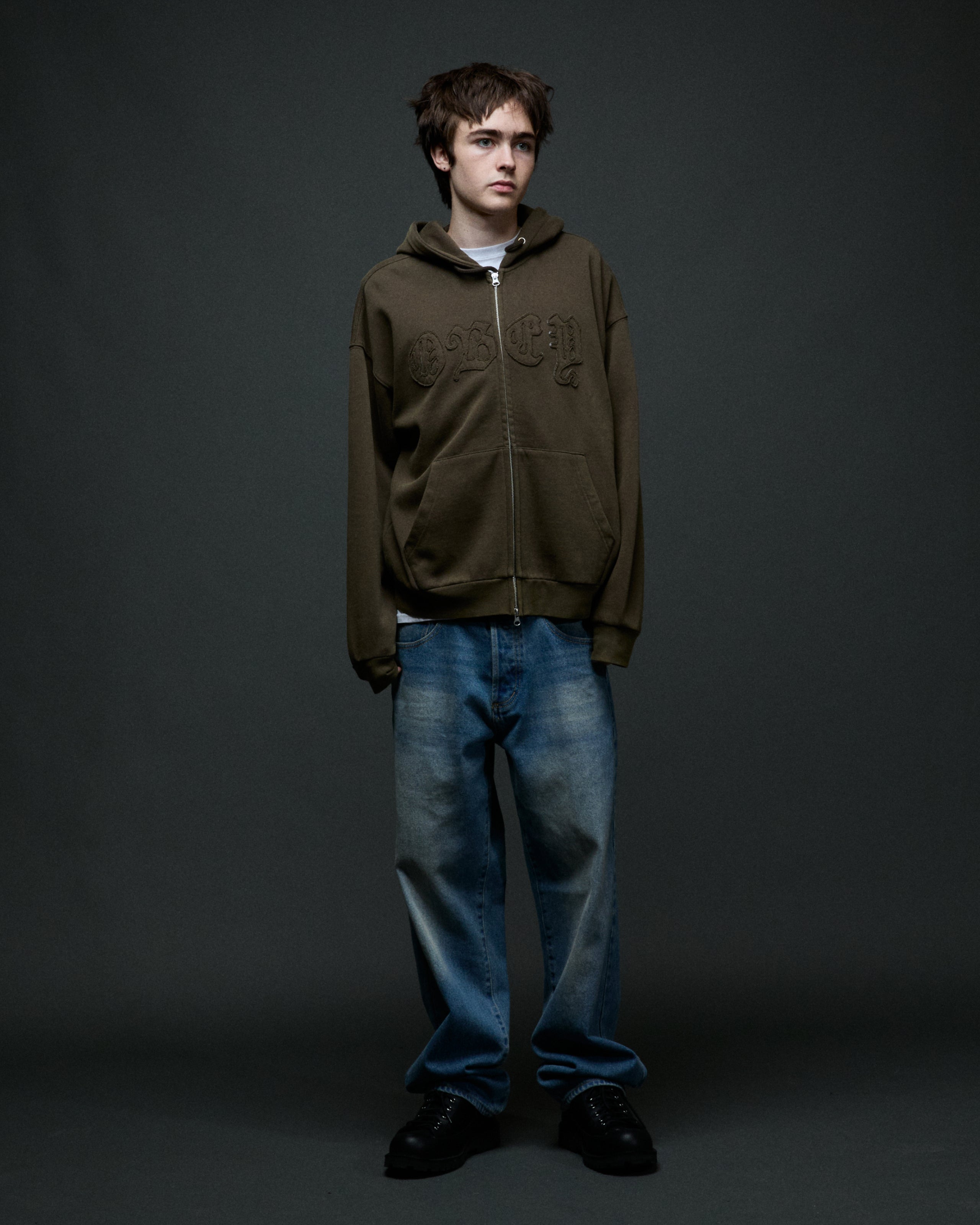 obey-gothic-zip-hood-dusty-black-olive (zoomed)