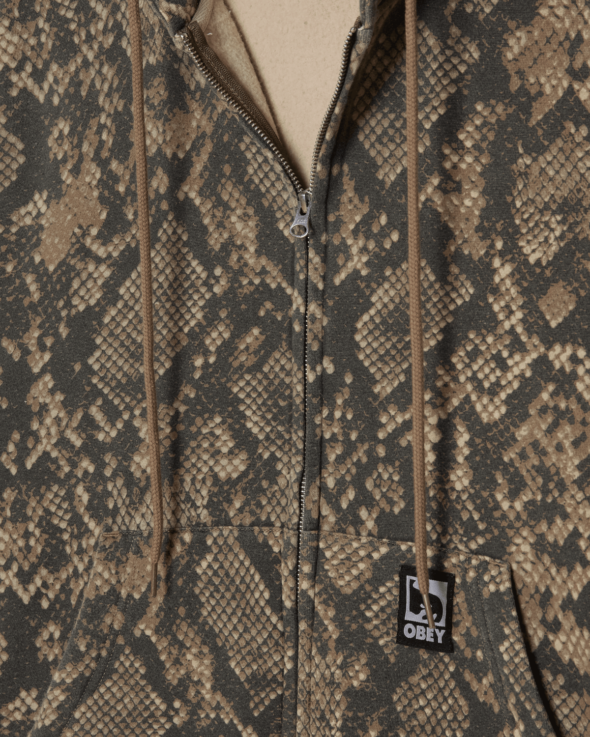 obey-post-zip-hood-dusty-vintage-rattlesnake
