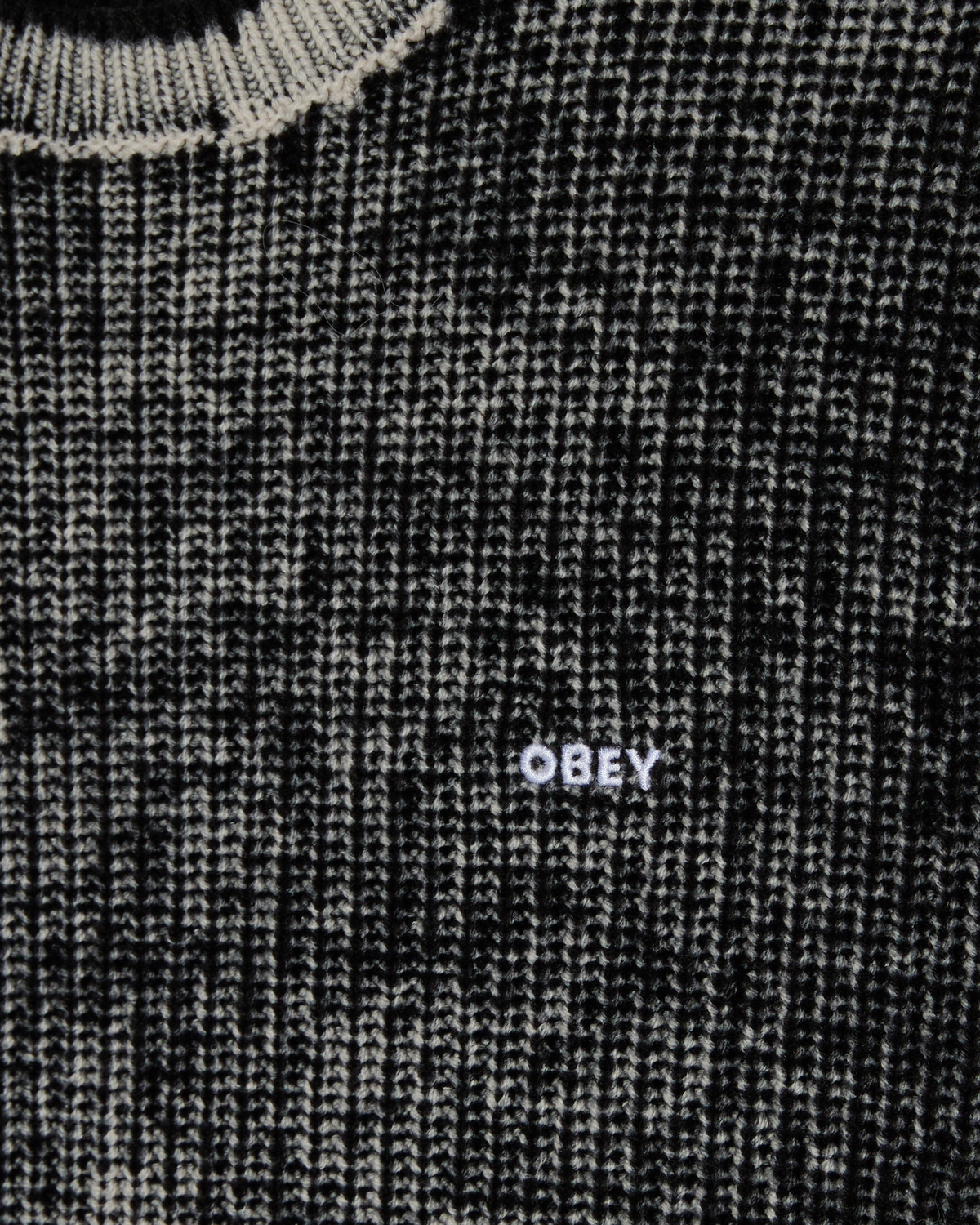 obey-spray-effect-sweater-dark-black-multi (zoomed)