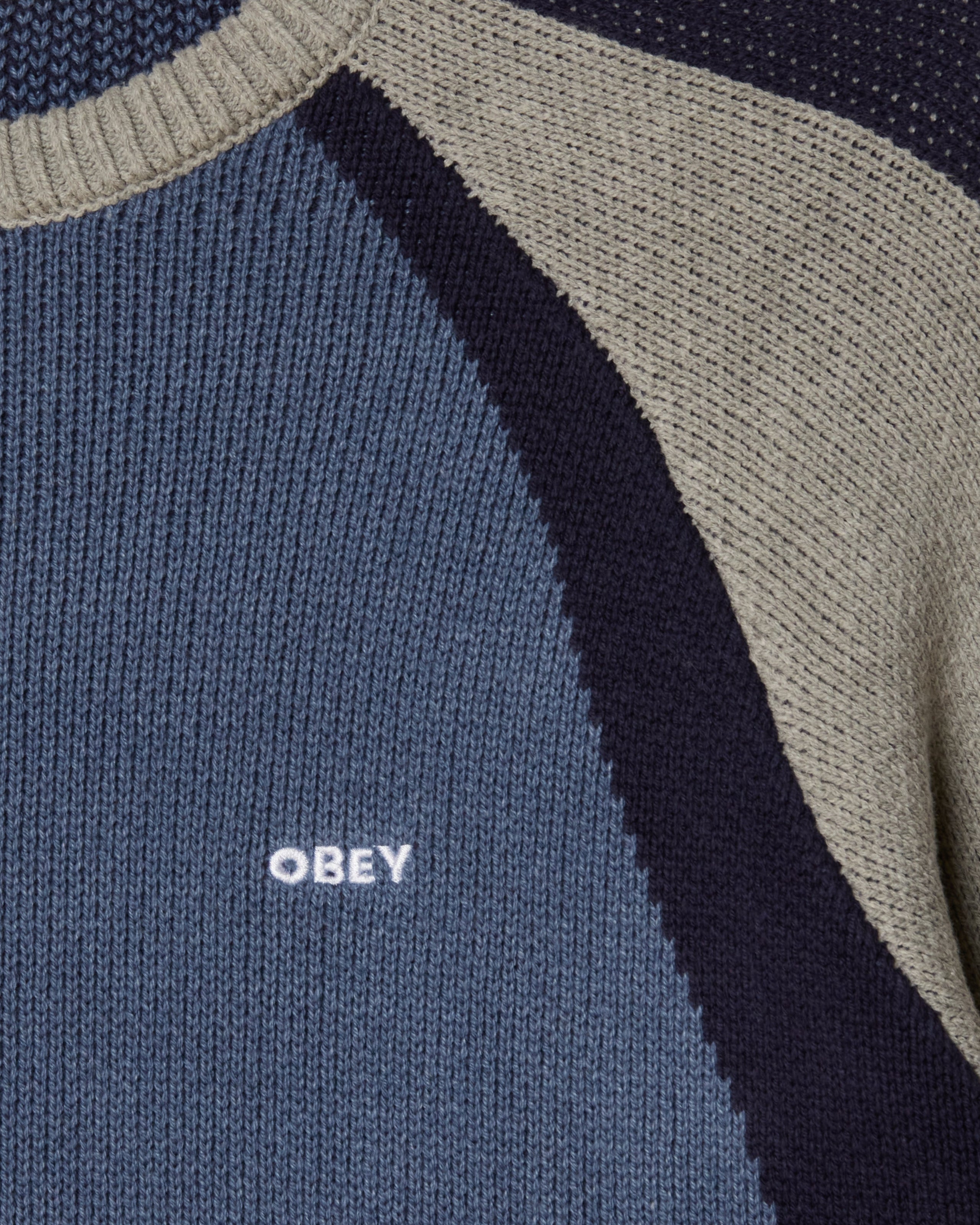 RAGLAN CREW NECK SWEATER