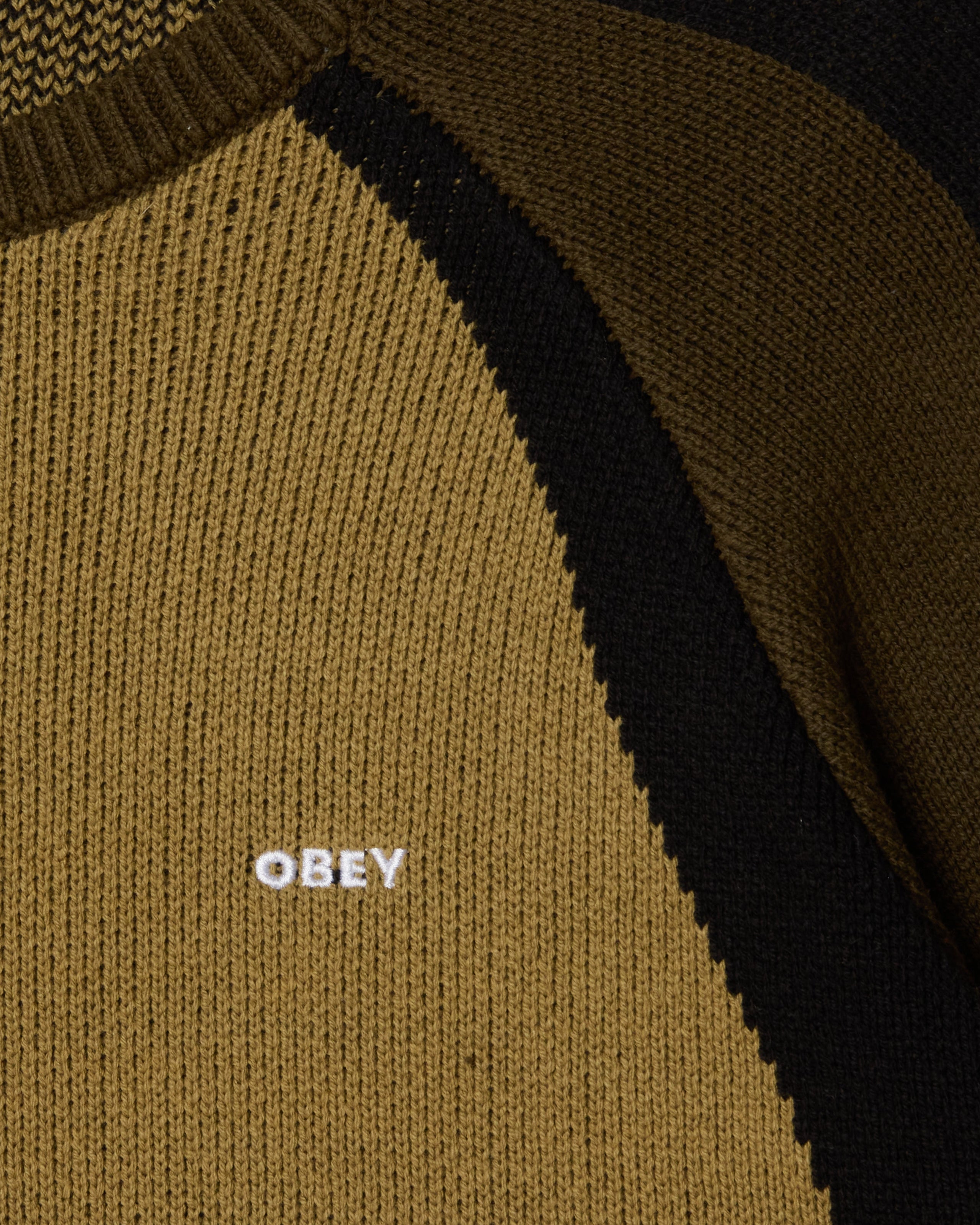 RAGLAN CREW NECK SWEATER