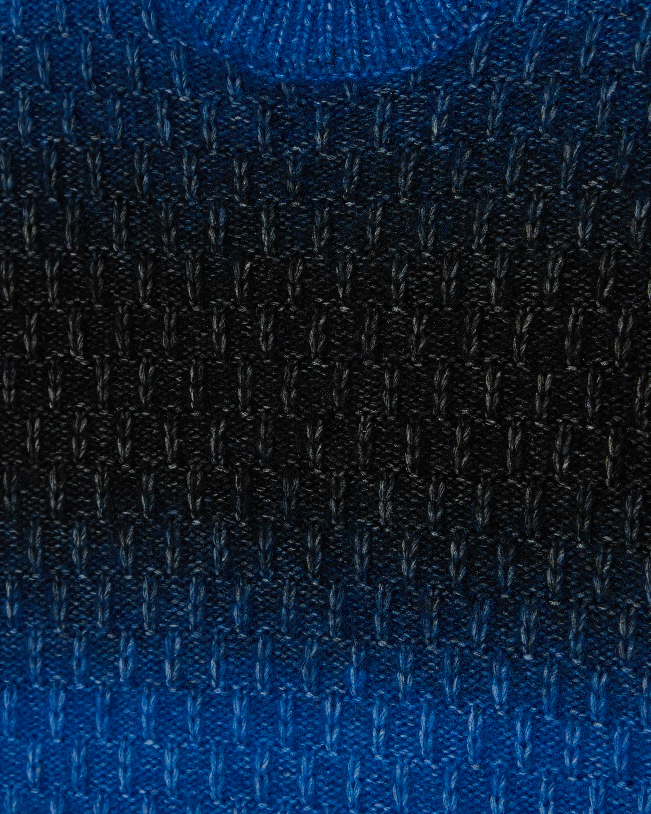 obey-haze-gradient-sweater-blue-multi (zoomed)