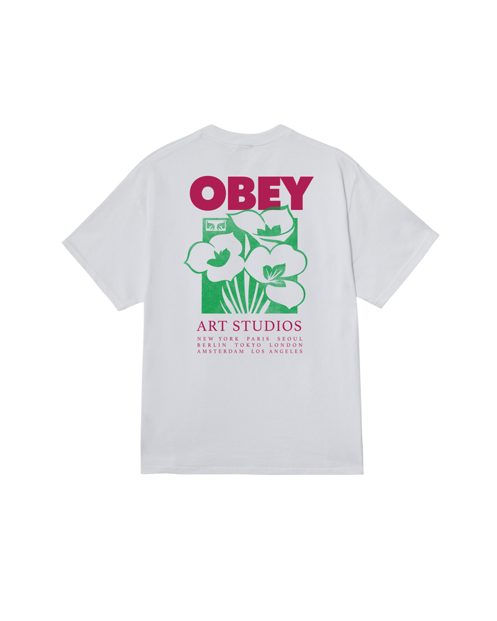 ART STUDIO FLOWERS CLASSIC T-SHIRT
