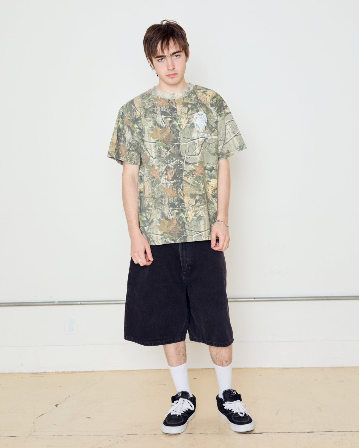 GARDEN HEAVYWEIGHT T-SHIRT