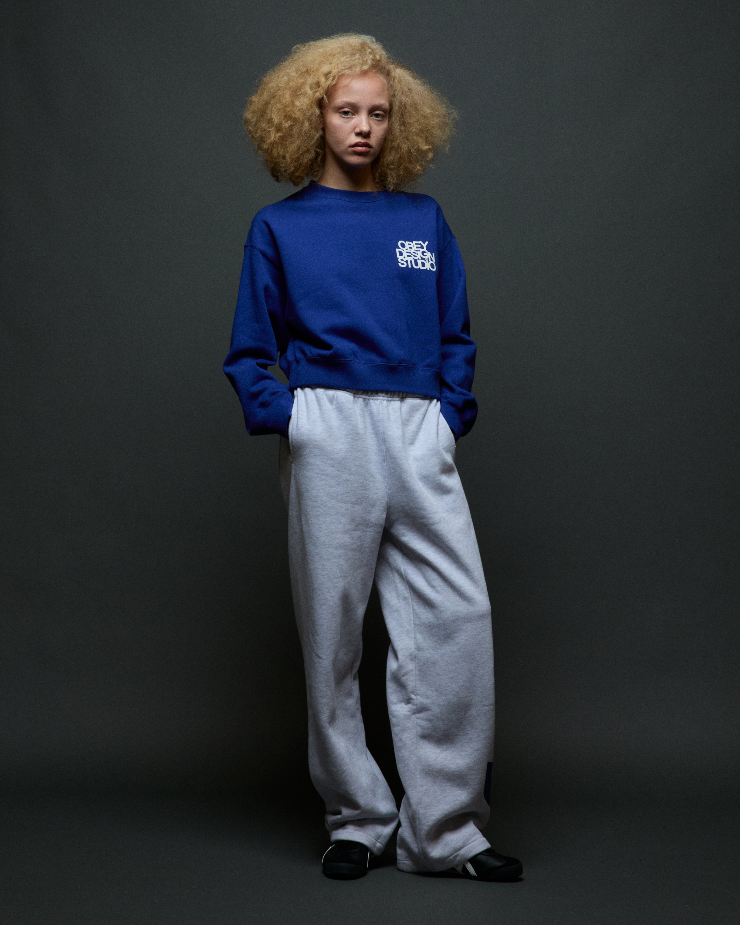 obey-design-studio-cropped-crewneck-mazarine-blue (zoomed)