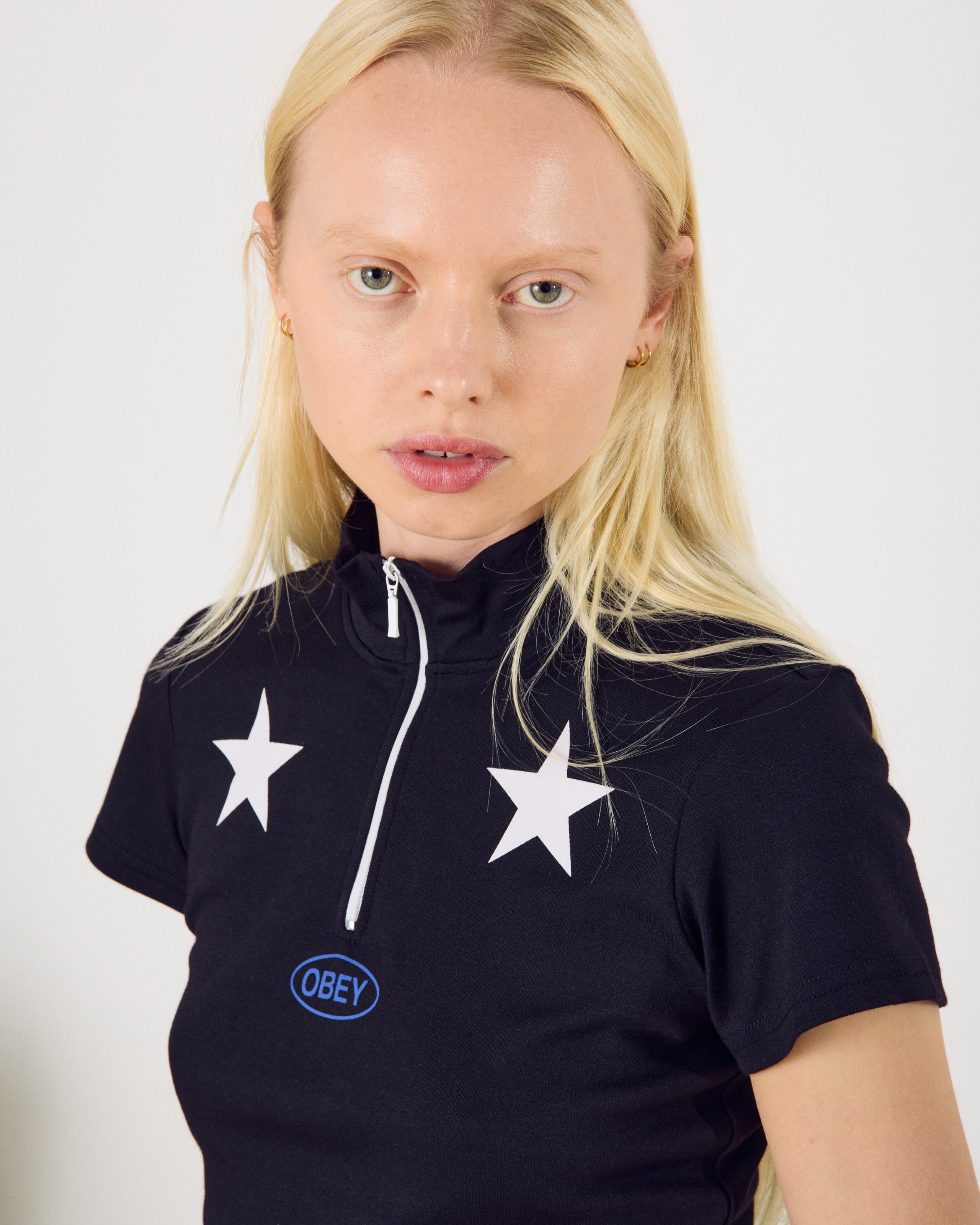 obey-relay-mock-neck-black (zoomed)