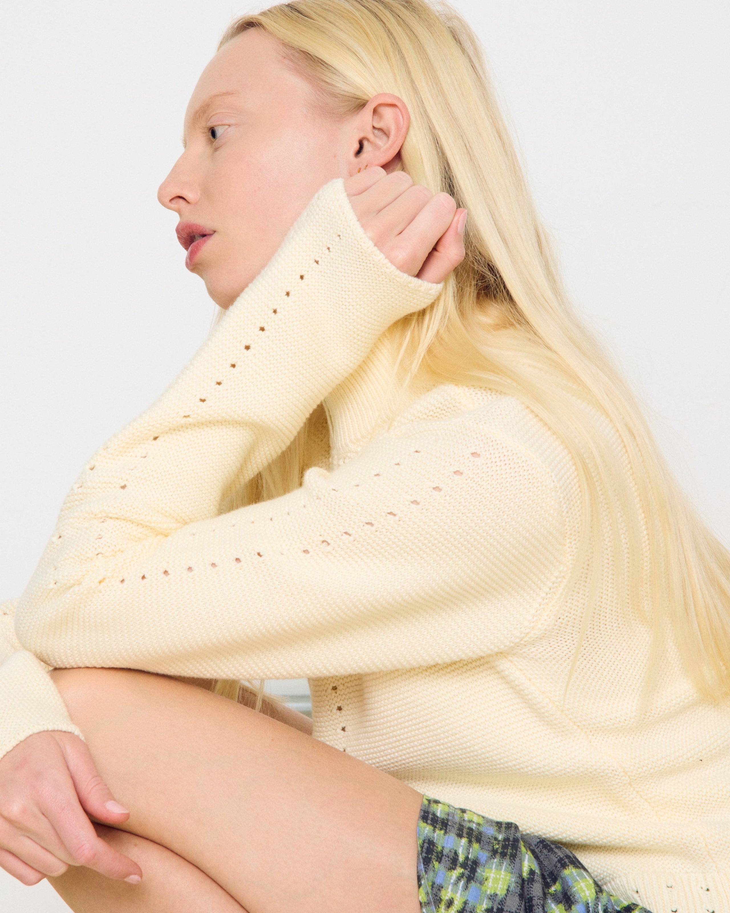 obey-meredith-mock-zip-sweater-bone (zoomed)